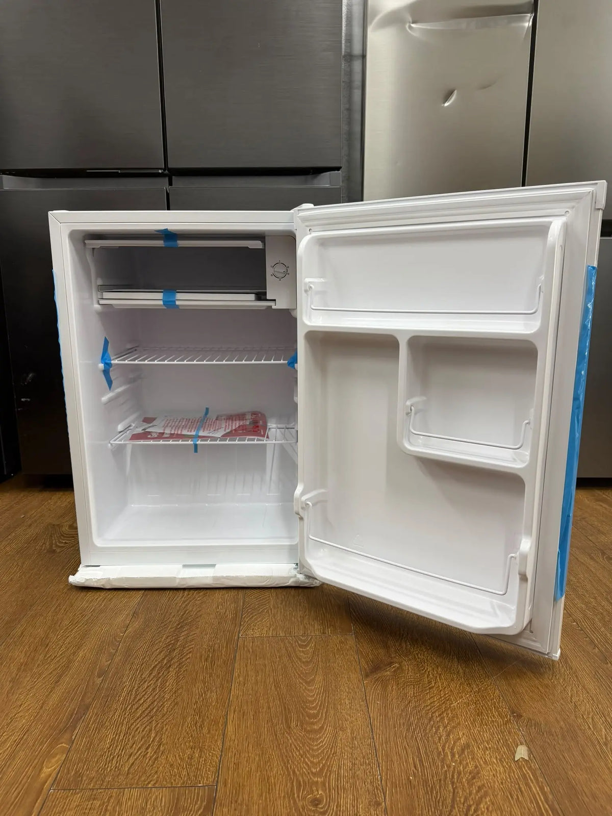 Kogan 75L Bar Fridge – Factory Second | RESERVOIR