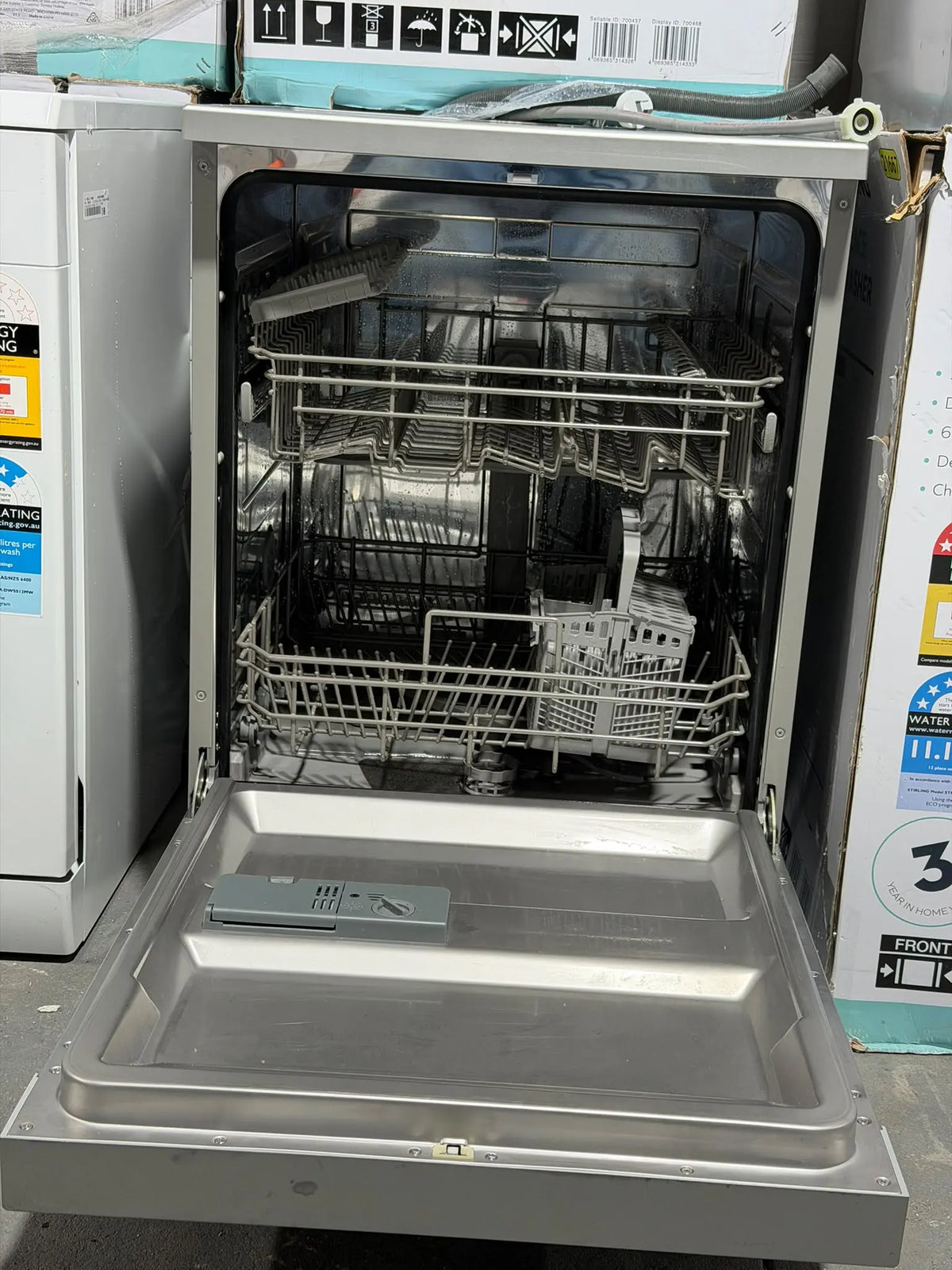 Kogan KAM14PDWFSA 60cm Freestanding Dishwasher – Factory Second | RESERVOIR