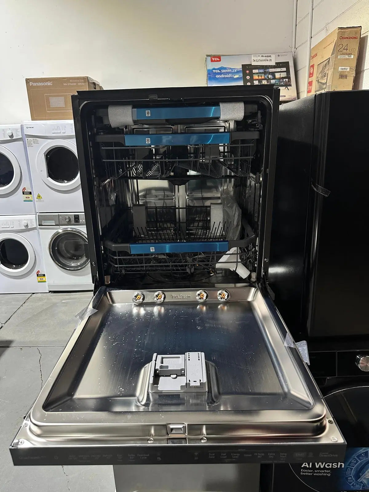 LG 15 Place Integrated Dishwasher – Factory Seconds | ADELAIDE