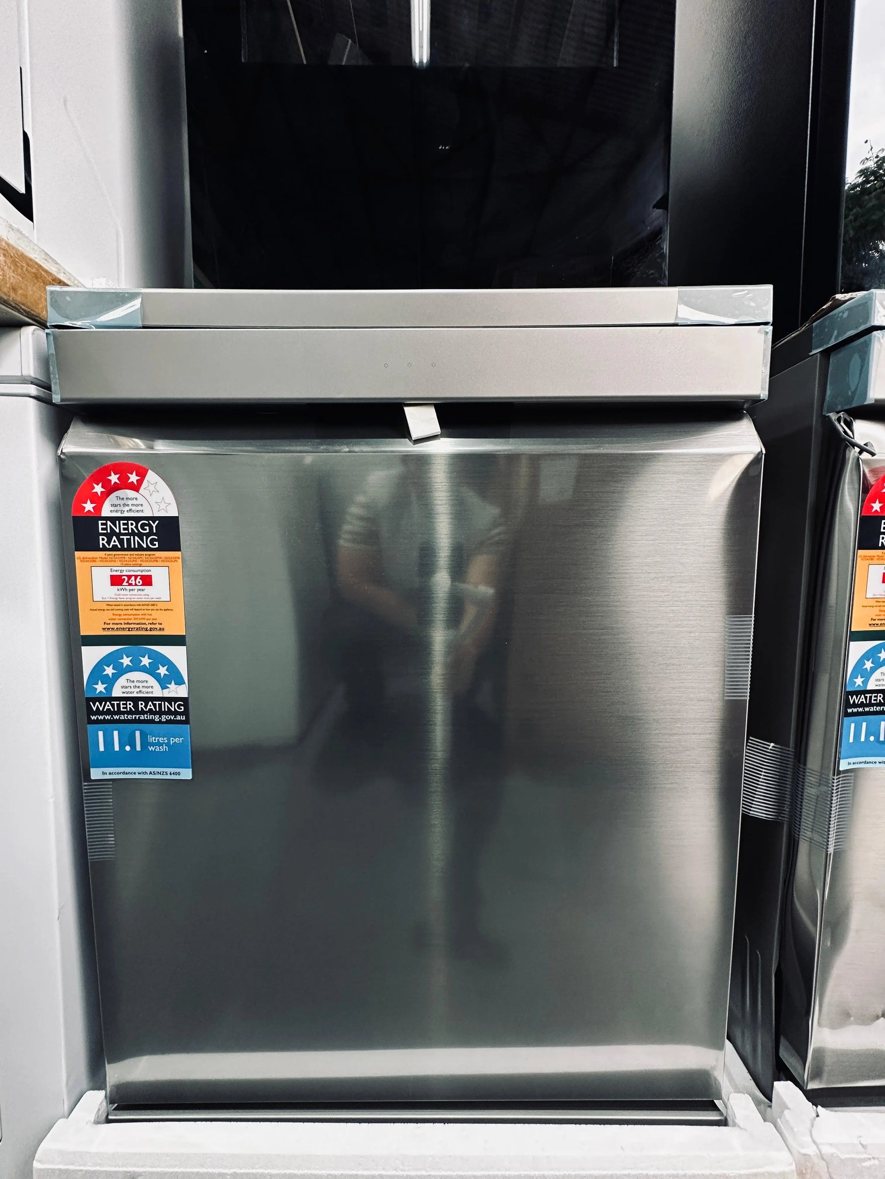 LG 15 Place Settings QuadWash Dishwasher – Factory Seconds | ADELAIDE