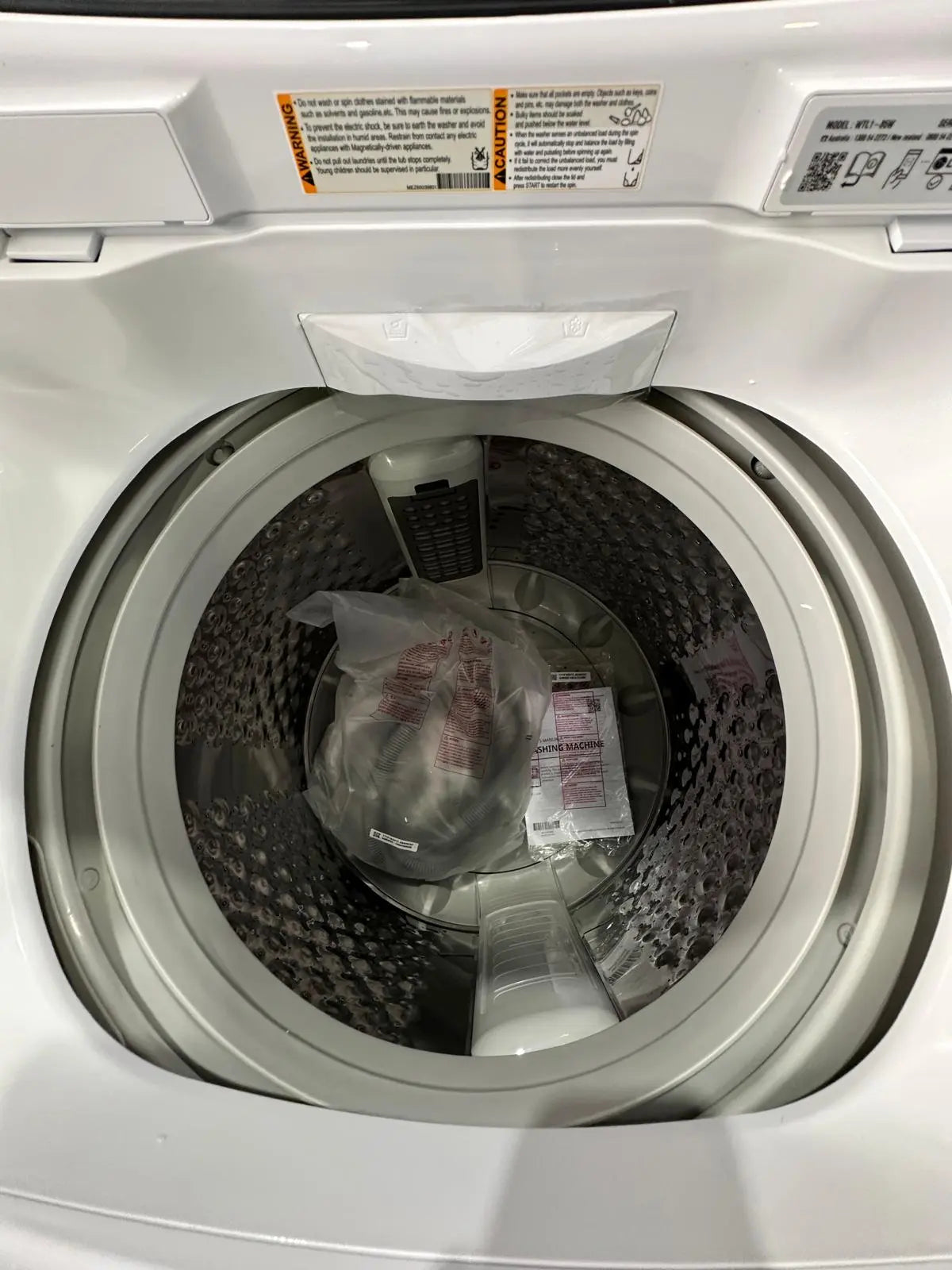 LG 266L Top Mount Fridge Freezer + LG 8.5kg Top Load Washer Combo – Factory Seconds | ADELAIDE