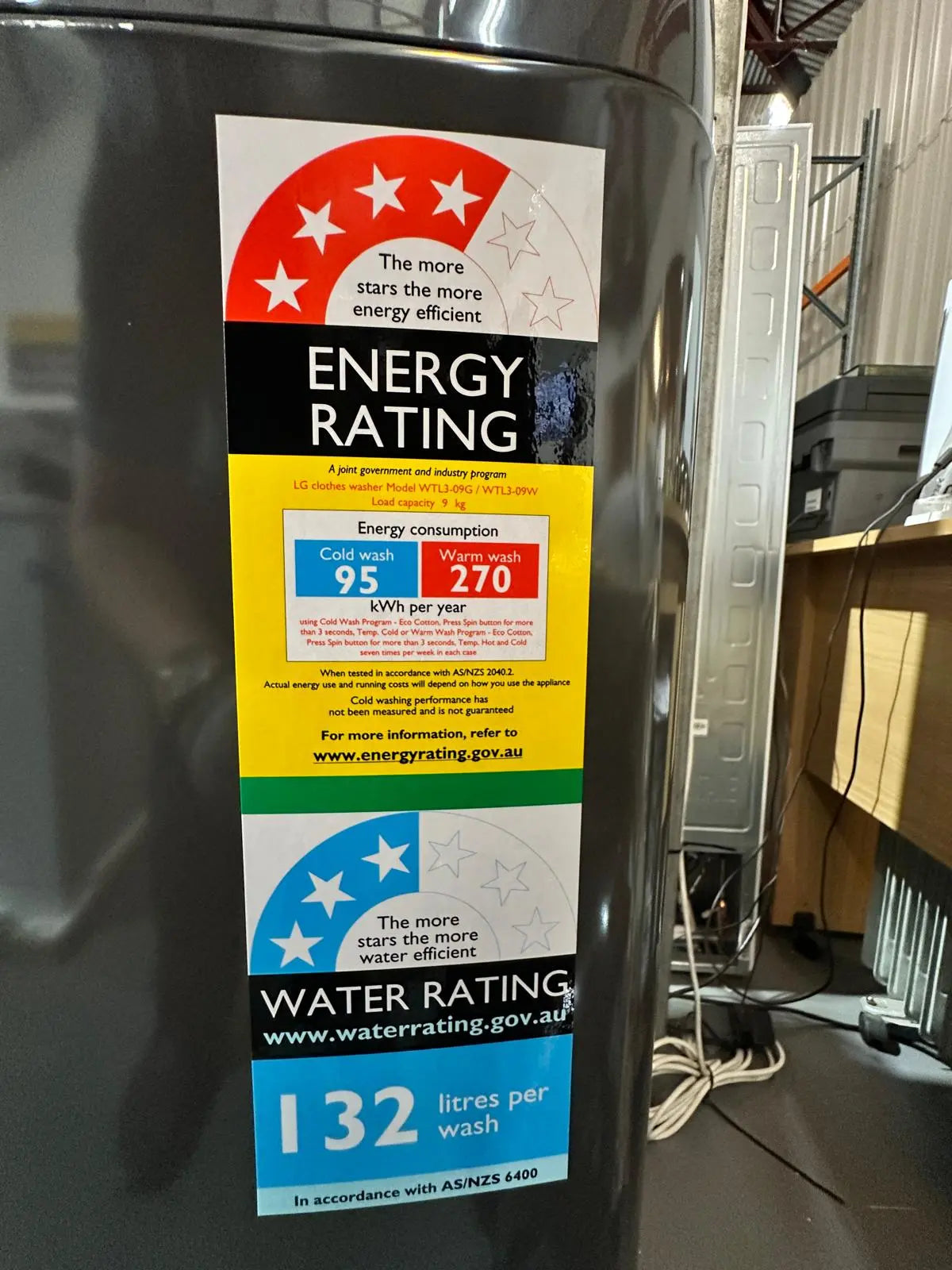 LG 375L Top Mount Fridge Freezer + LG 9kg Top Load Washer Combo – Factory Seconds | ADELAIDE