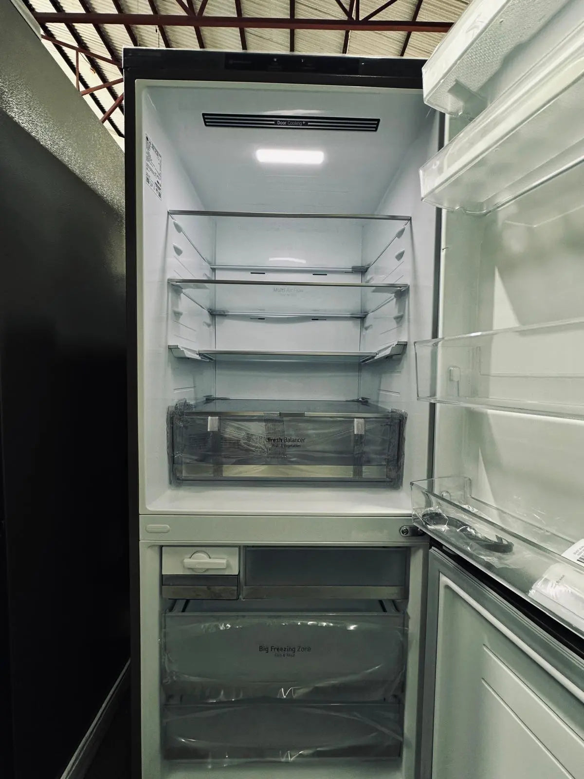 LG 420L Bottom Mount Fridge Freezer – Factory Seconds | ADELAIDE