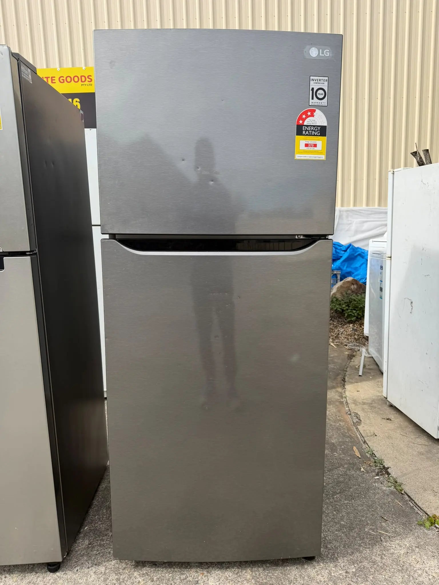LG 427L Fridge Freezer – Refurbished