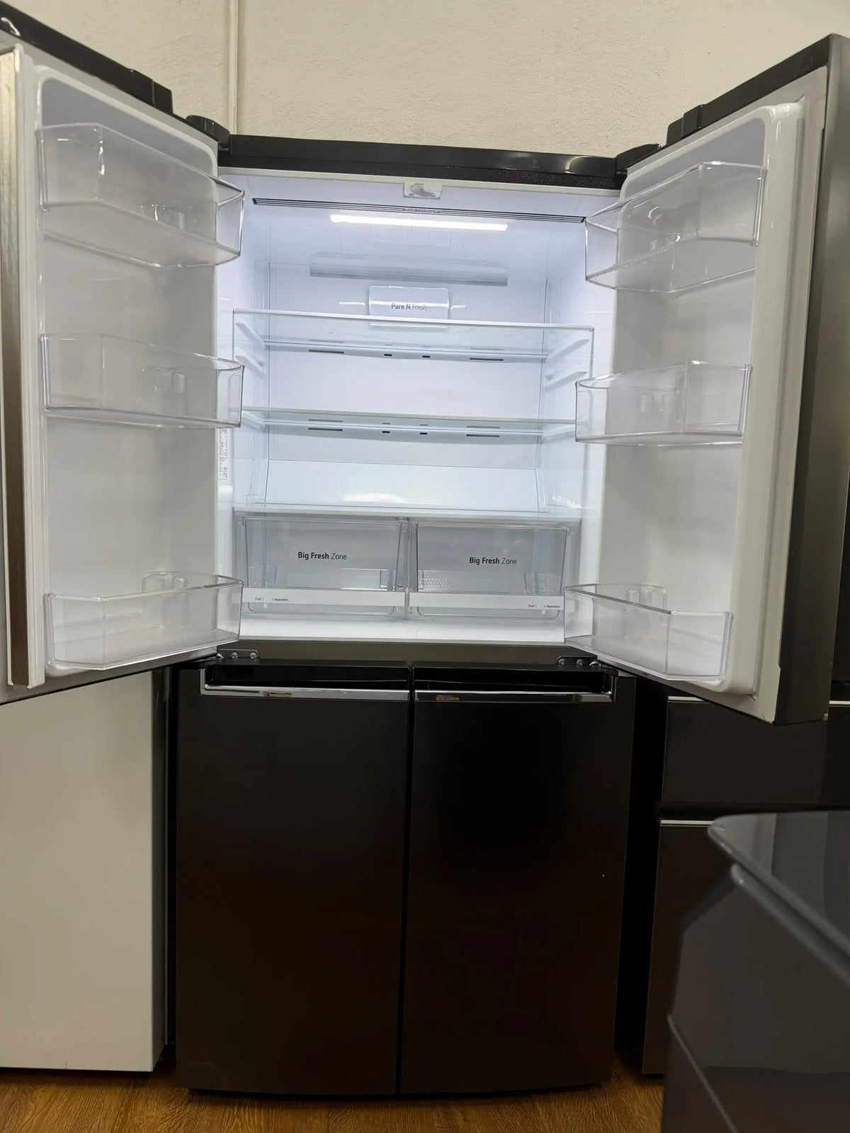 LG 594L French Door Refrigerator – Factory Second GF-B590MBL | RESERVOIR