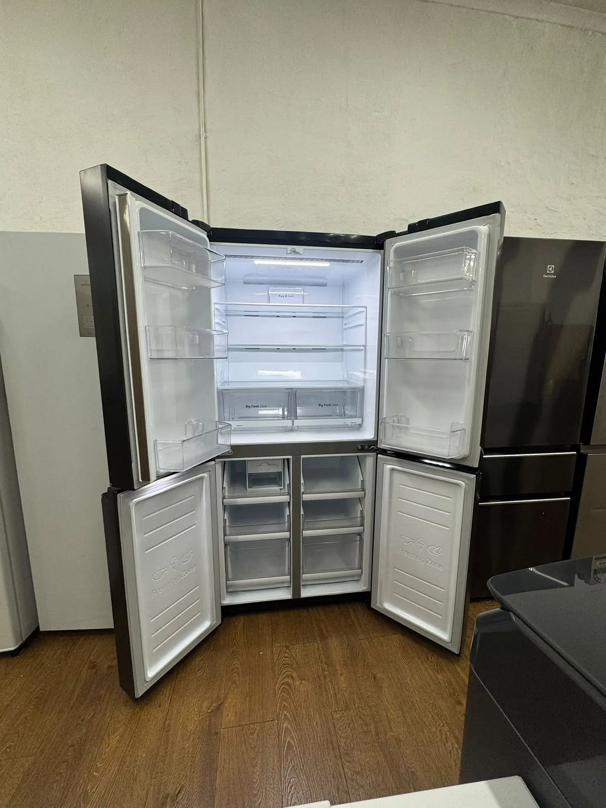 LG 594L French Door Refrigerator – Factory Second GF-B590MBL | RESERVOIR