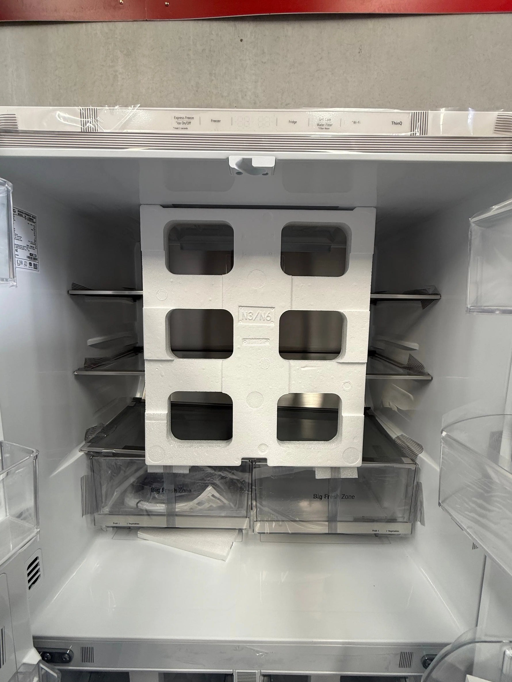 LG 637L French Door Fridge with Ice & Water – Factory Seconds | GF‑L700MWH | MELBOURNE