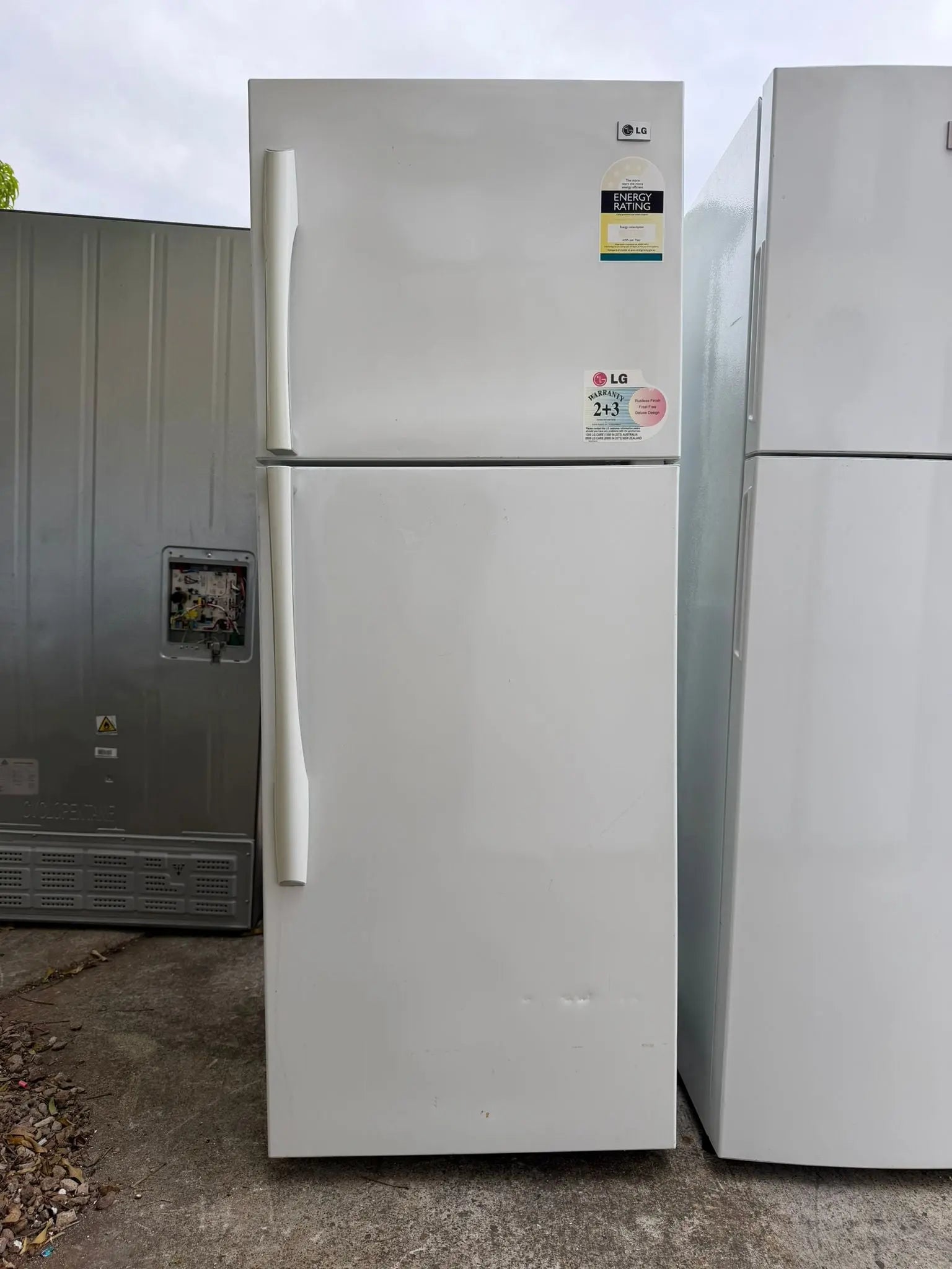 LG GN-315FW 315L Top Mount Fridge Freezer – Refurbished | BRISBANE