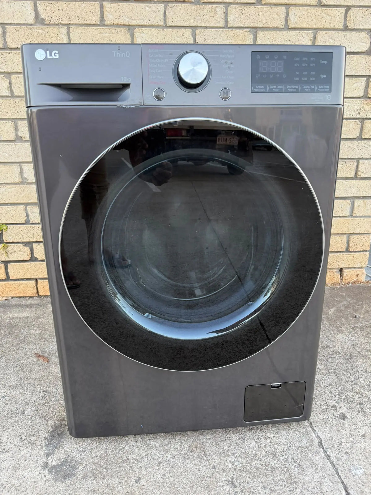 LG Serie 9 10kg Front Load Washing Machine – Refurbished | BRISBANE