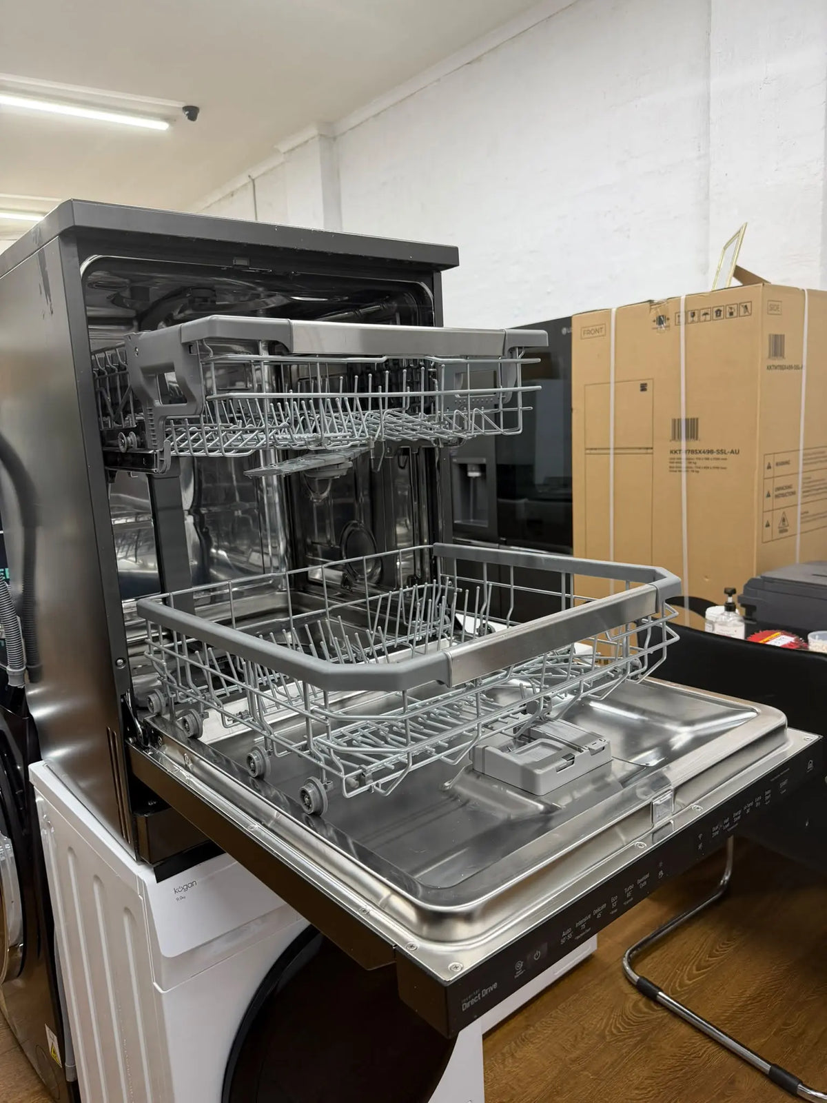 LG XD3A15MB 15 Place QuadWash Freestanding Dishwasher – Refurbished | RESERVOIR