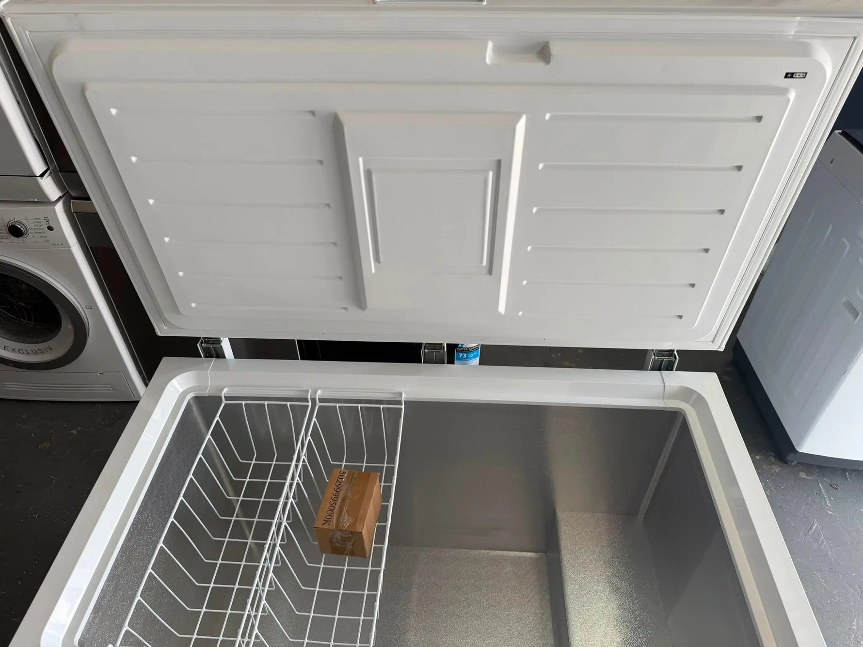 Like New Kogan 362L Hybrid Chest Freezer | BRISBANE