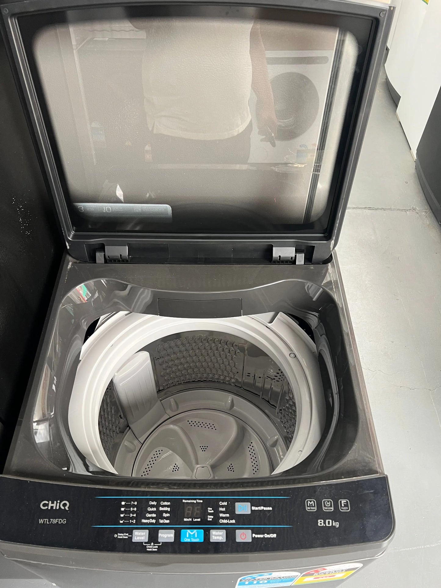 Near New Condition CHIQ 8kgs Washing Machine | ADELAIDE
