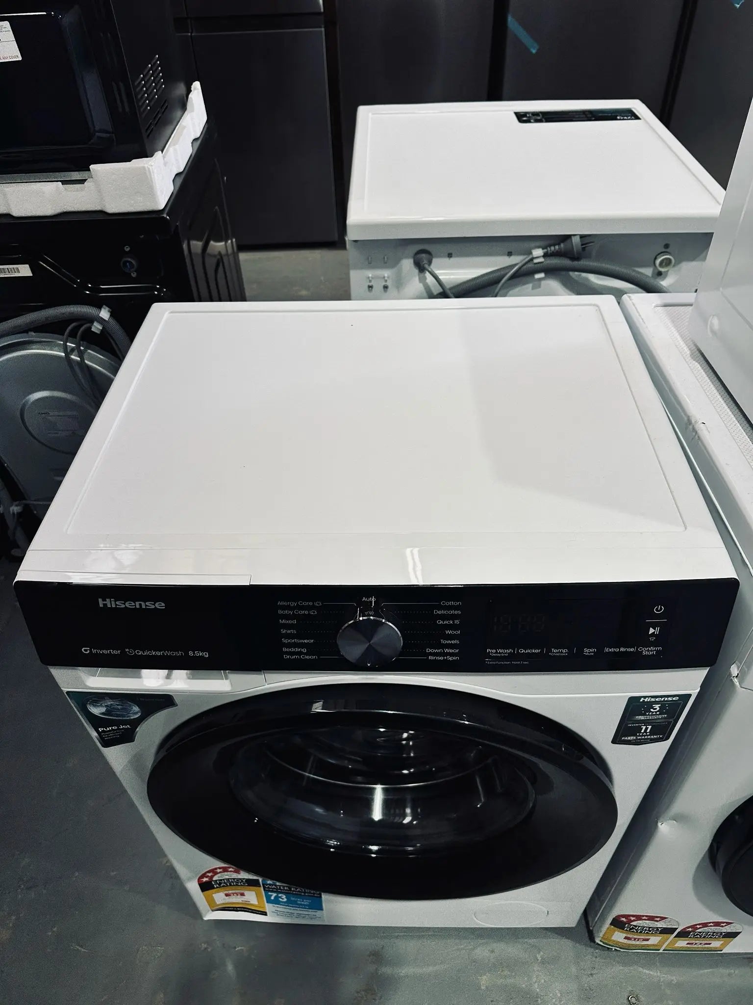 Near New Hisense 8.5kg Front Load Washing Machine | ADELAIDE