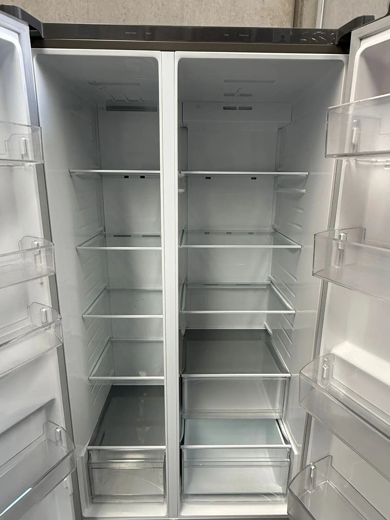 Near New LG 664L Side by Side Fridge Freezer – GS-B599PL | MELBOURNE