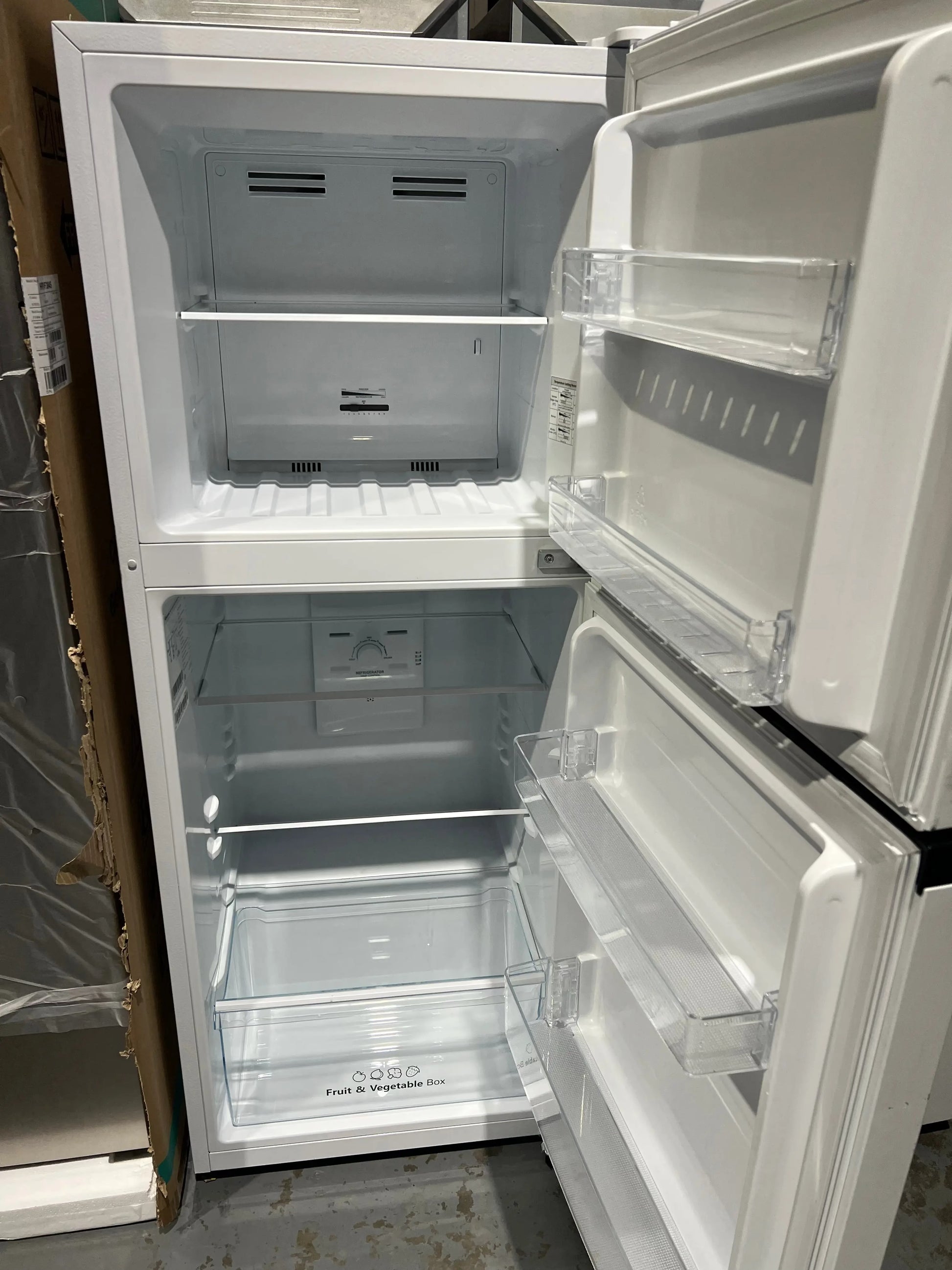 Near new Condition Hisense 205 L Fridge Freezer | ADELAIDE