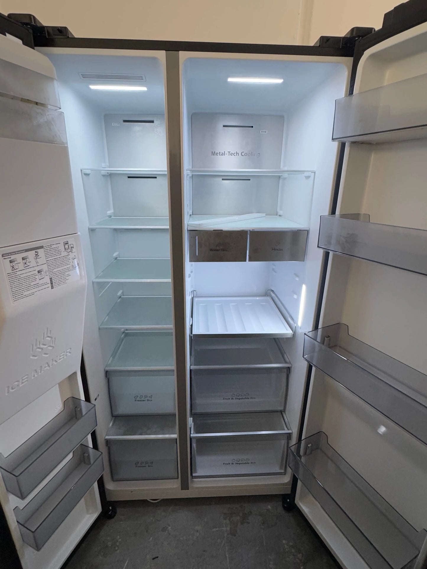 Near new Hisense 632 litres fridge freezer | PERTH