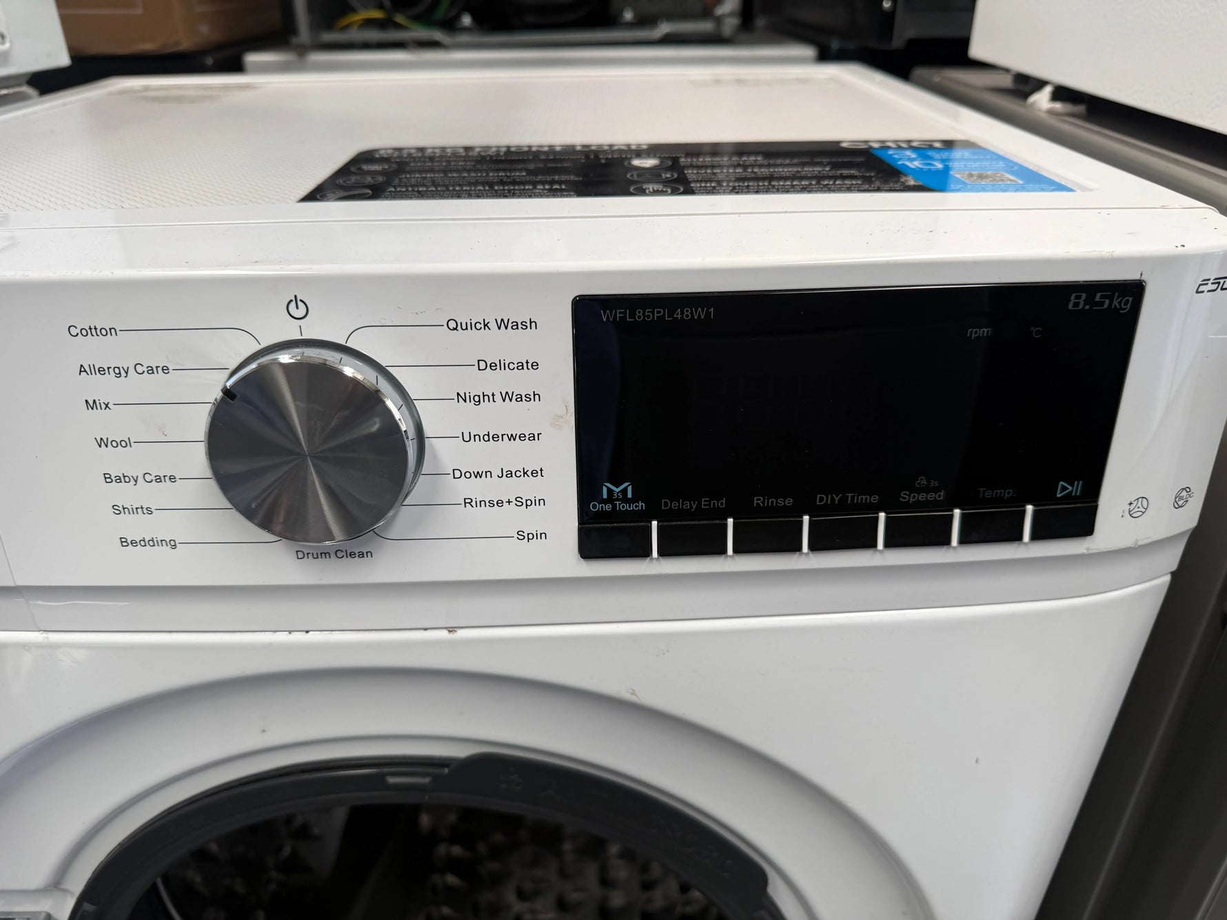 Near to New ChiQ 8.5kg Front Load Washing Machine WFL85PL48W1 – Excellent Condition | MELBOURNE