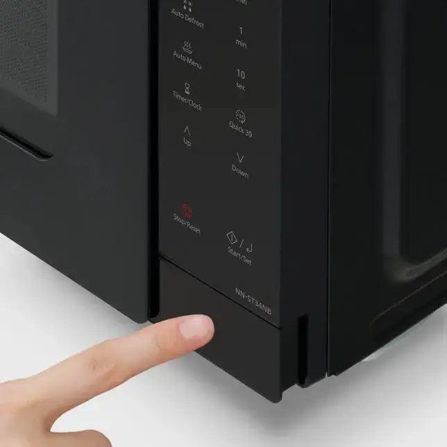 Panasonic 25L Compact Solo Microwave Oven NN-ST34NB,900W Push open | ALEXANDRIA