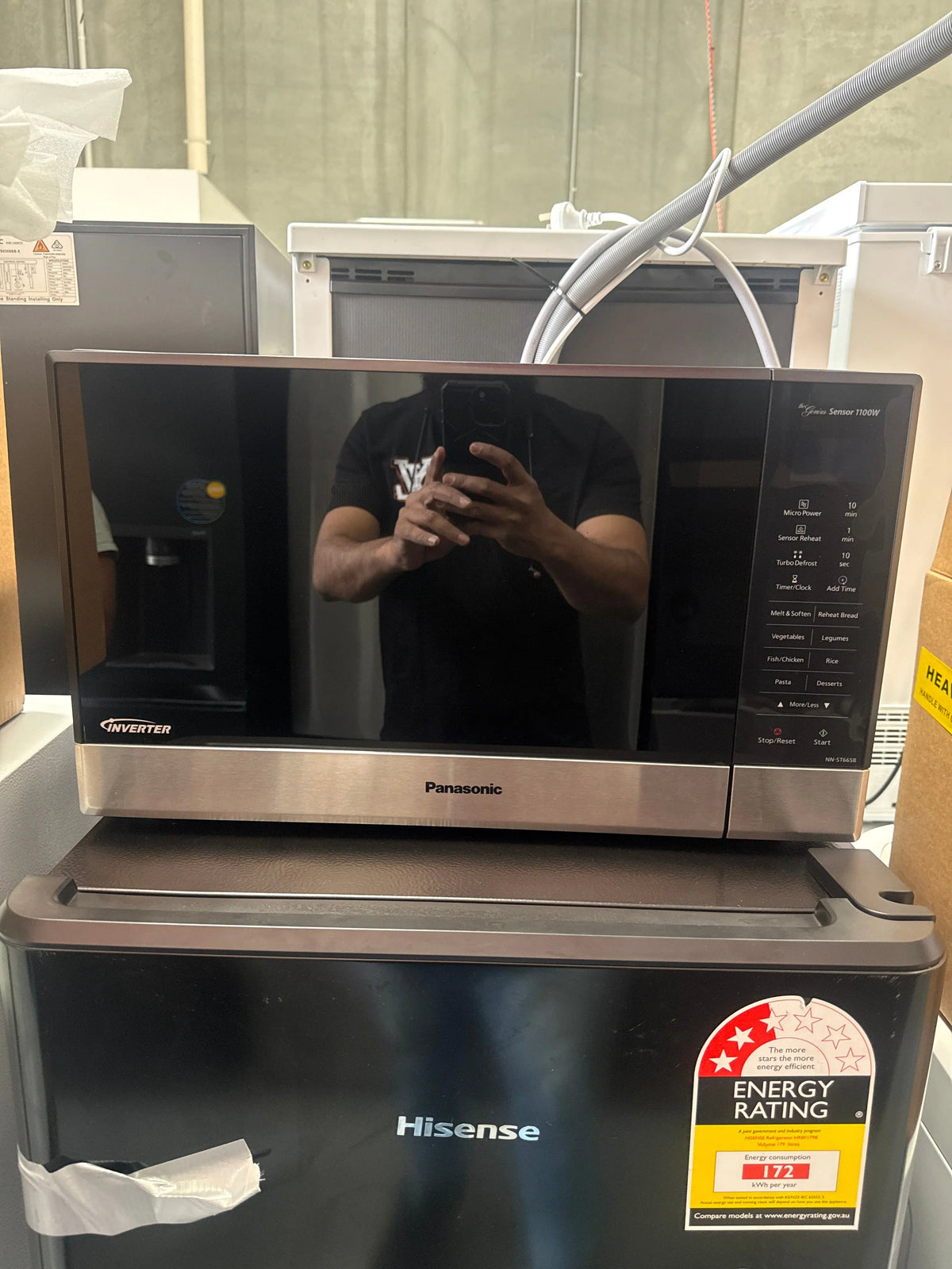 Panasonic 32L 1100W Microwave Metal - NN-ST665BQPQ - 6 Months Warranty | Lucky white goods