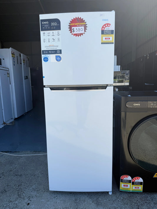 Refurbished CHIQ 202l Fridge Freezer & 8.5kg washer Combo | BRISBANE