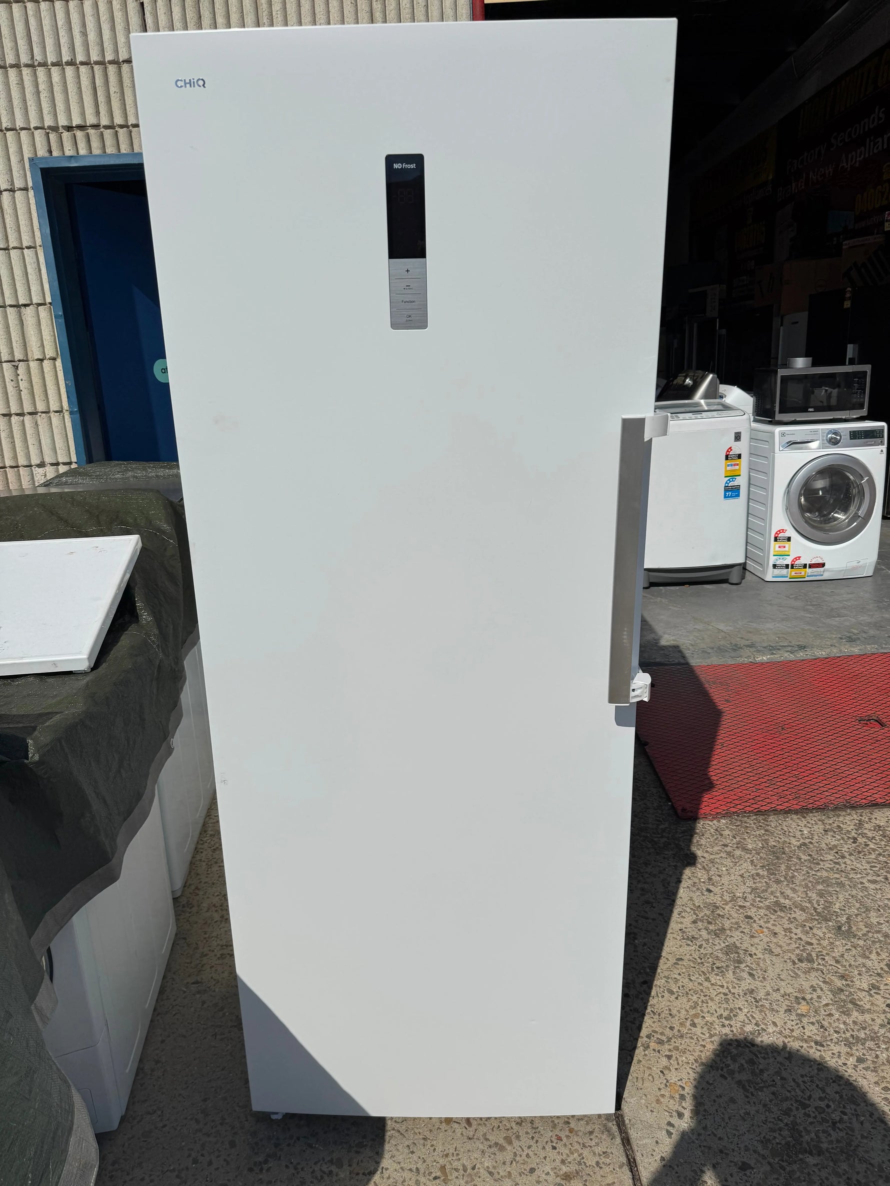 Refurbished CHIQ 380 litres Hybrid Fridge freezer | SYDNEY