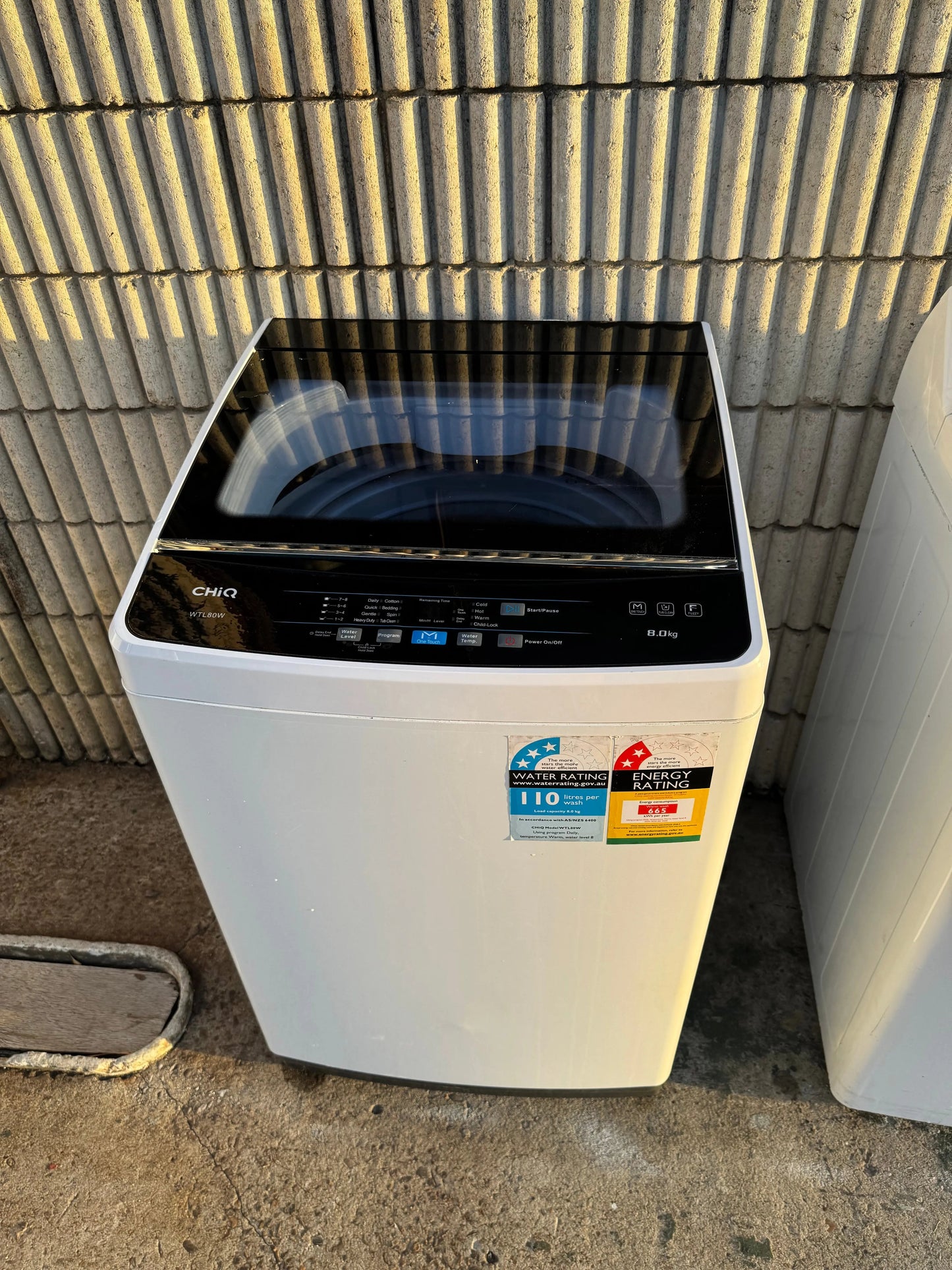 Refurbished CHIQ 8 kg top loader washer | SYDNEY