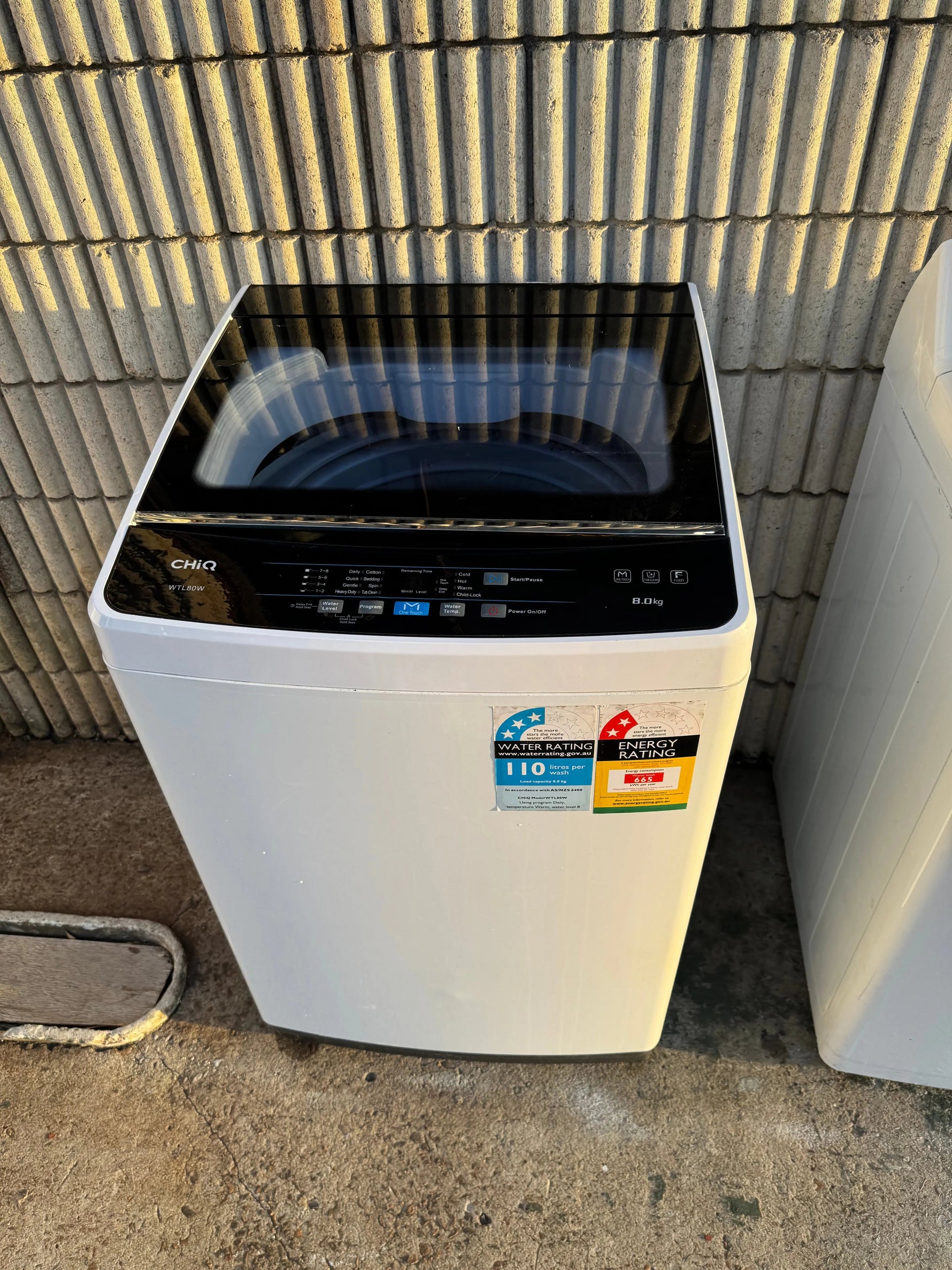 Refurbished CHIQ 8 kg top loader washer | SYDNEY