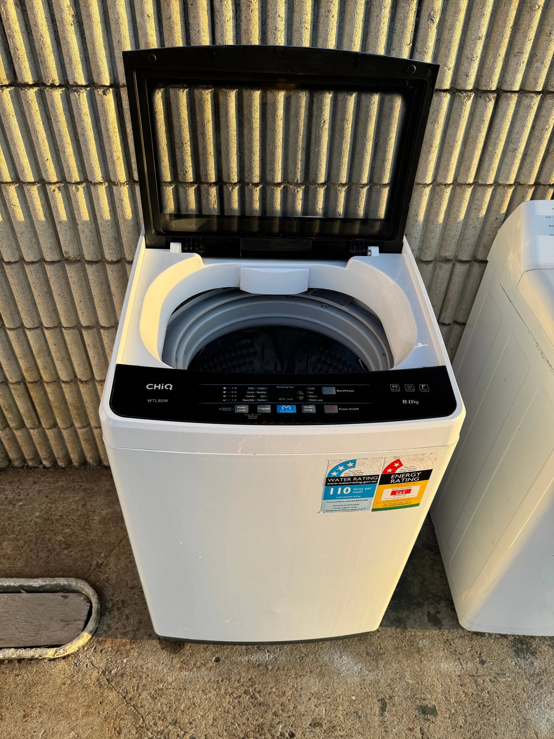 Refurbished CHIQ 8 kg top loader washer | SYDNEY