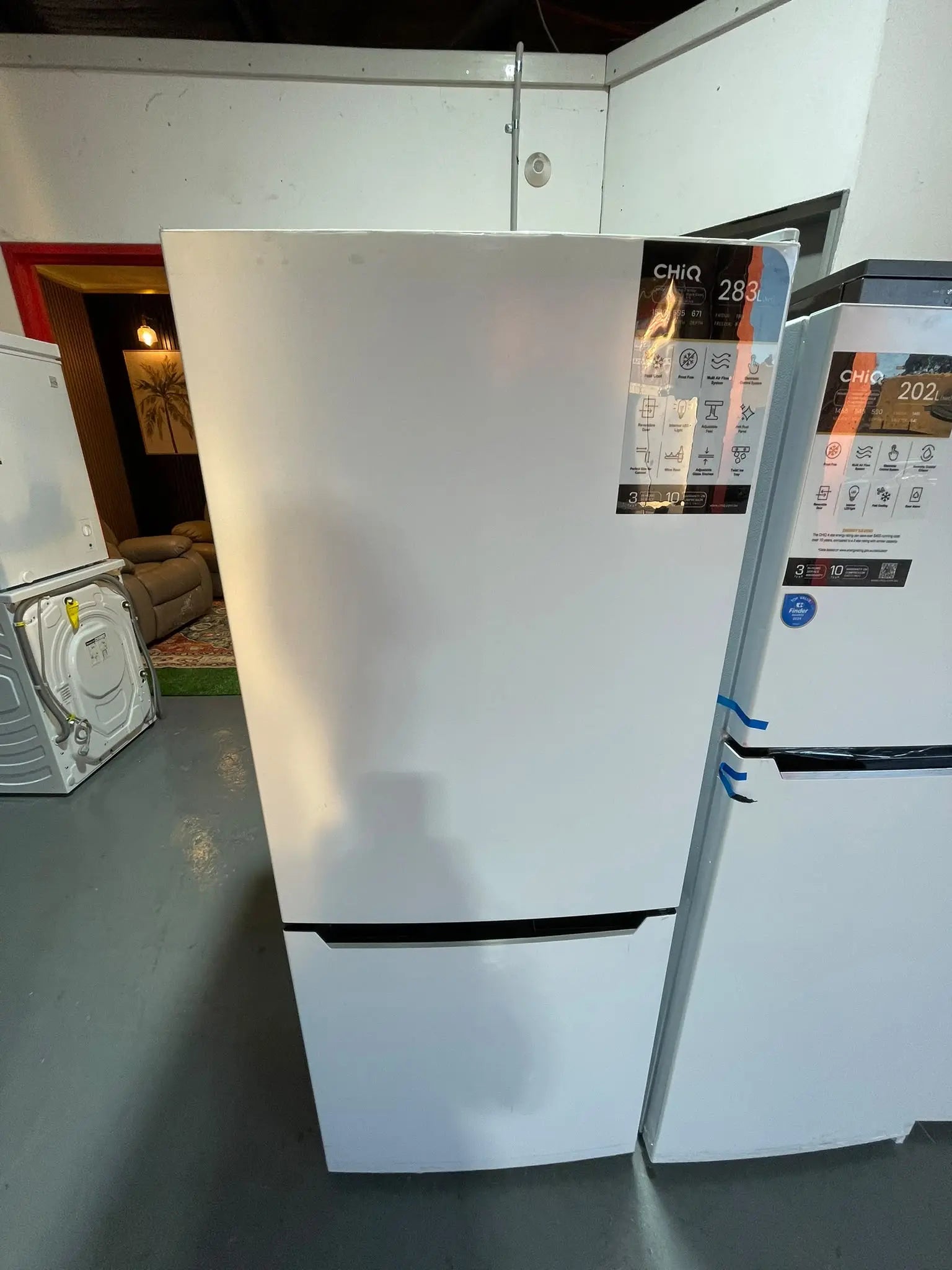 Refurbished CHiQ 283L Bottom Mount Fridge Freezer | SYDNEY