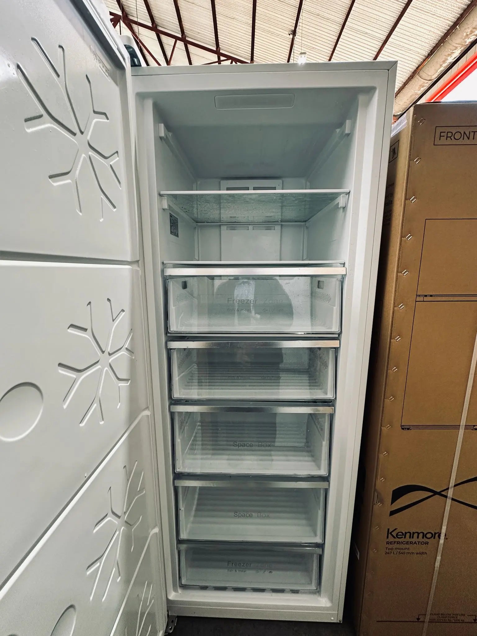 Refurbished CHiQ 380L Vertical Hybrid Fridge Freezer | ADELAIDE
