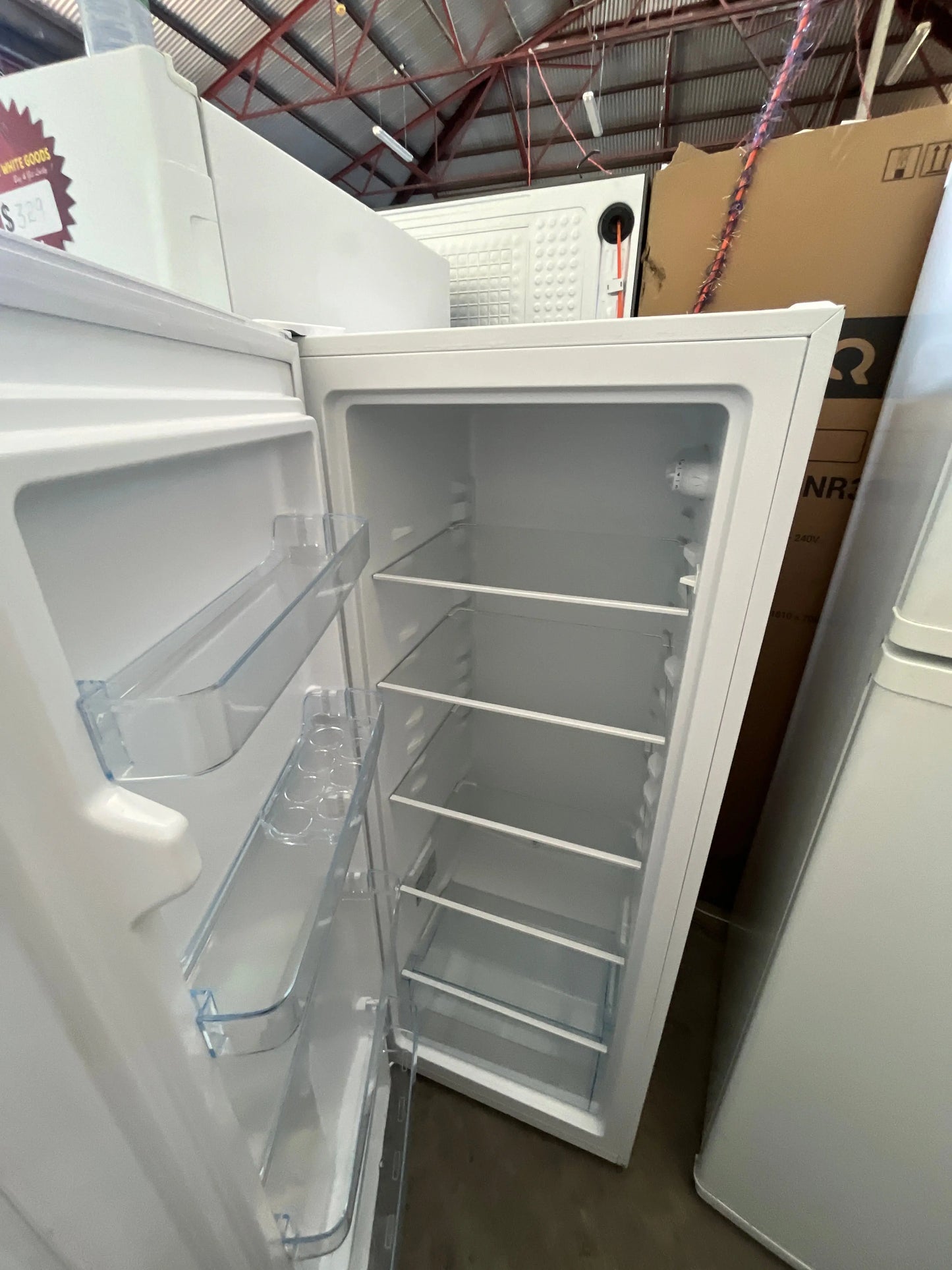 Refurbished CHiQ CSR205DW 205L Single Door Full Fridge (White) | ADELAIDE