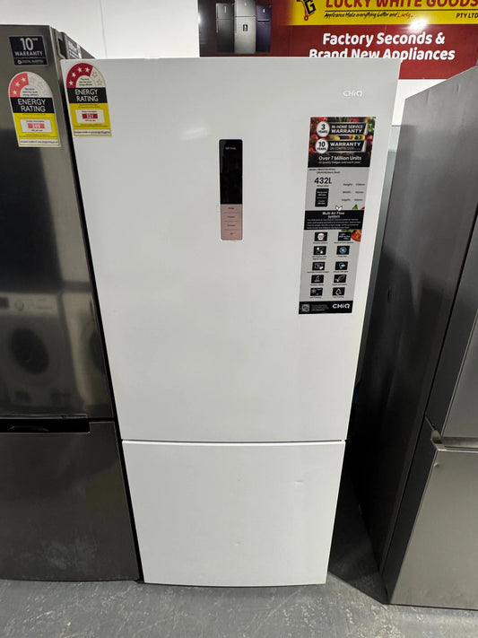 Refurbished Chiq 432 litres fridge freezer | PERTH