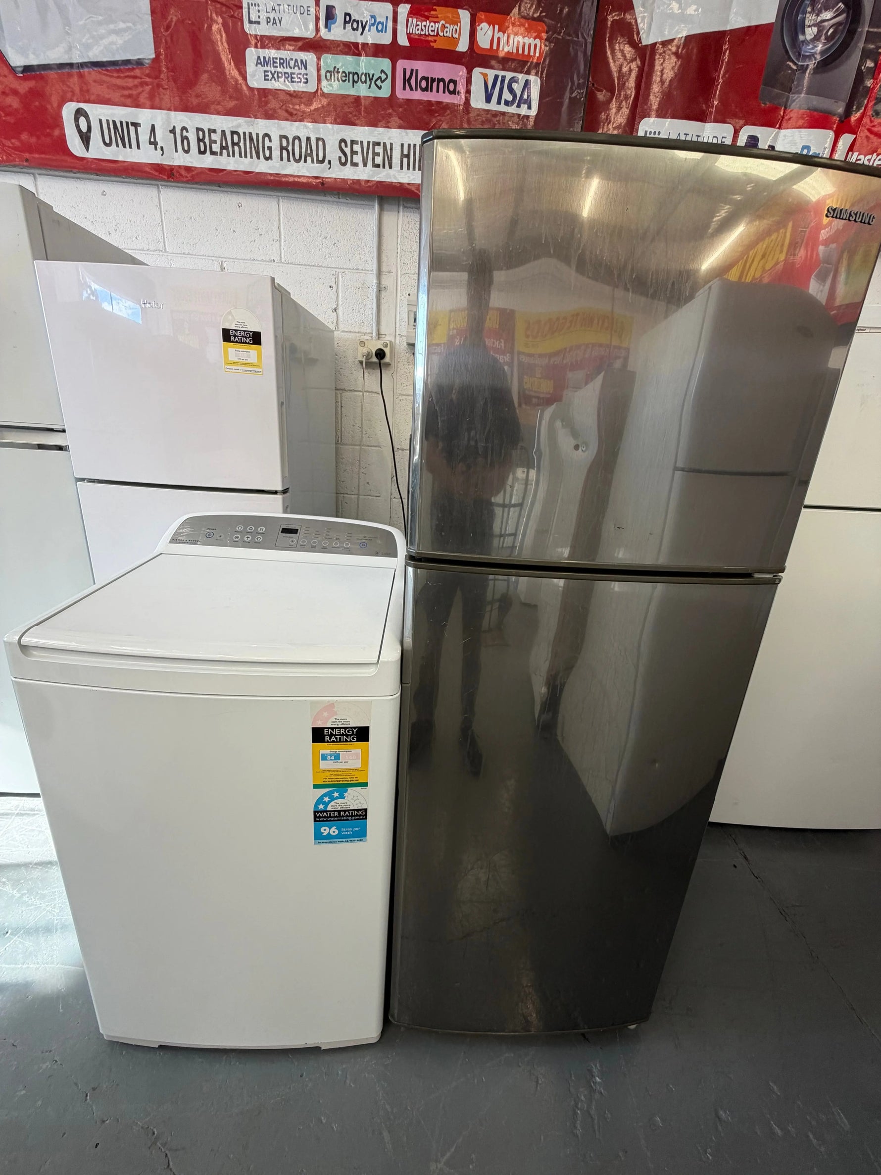 Refurbished Combo Samsung 250 ltr top mount fridge freezer & Fisher and Paykel 8.5 kg top loader Easter