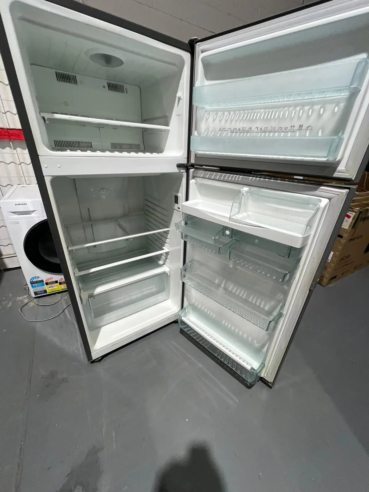 Refurbished Combo – Westinghouse 442 L Fridge Freezer + Fisher & Paykel 10 kg Washing Machine | ADELAIDE