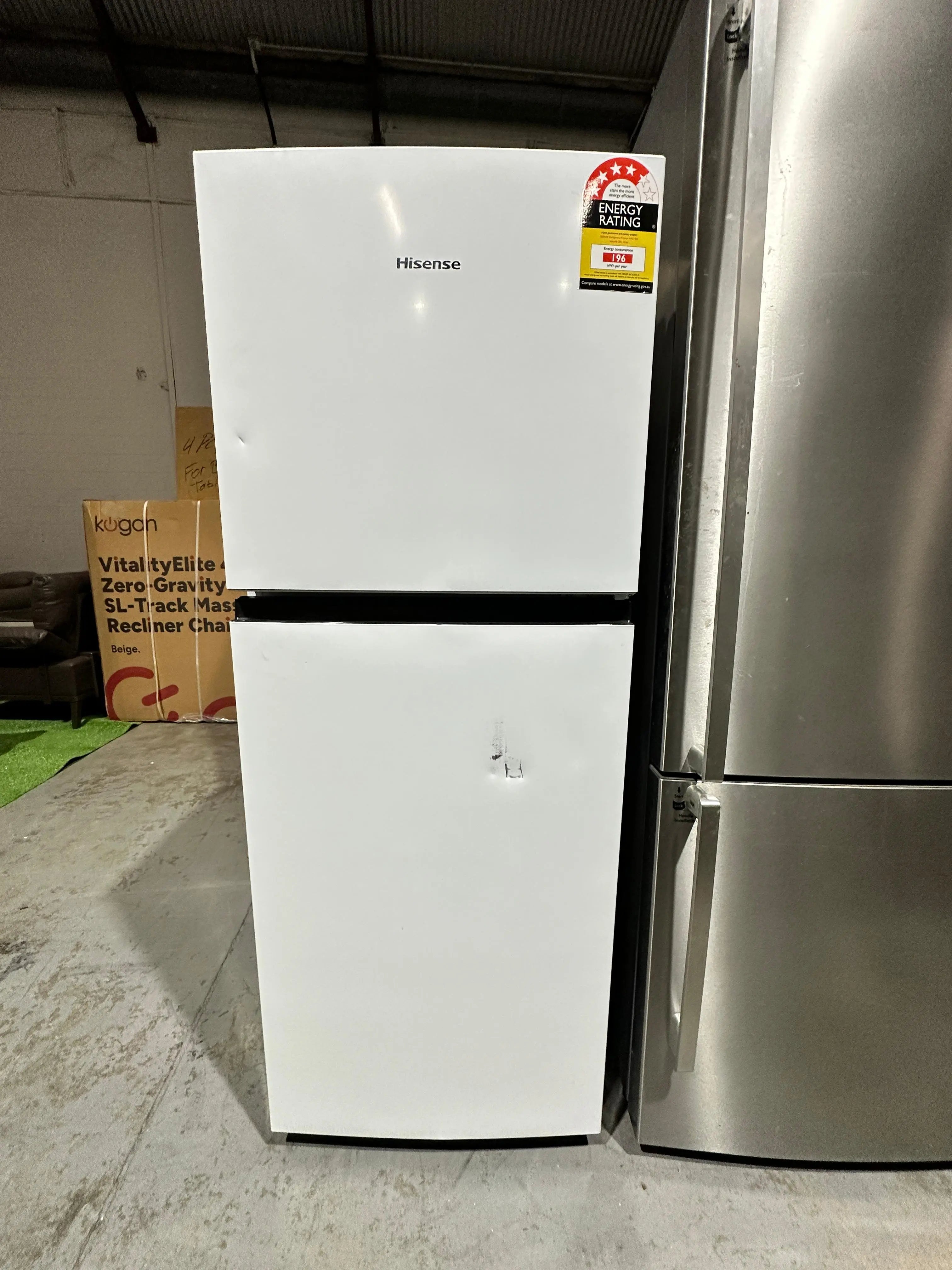 Refurbished Compact Hisense 205L Top Mount Fridge Freezer | ADELAIDE