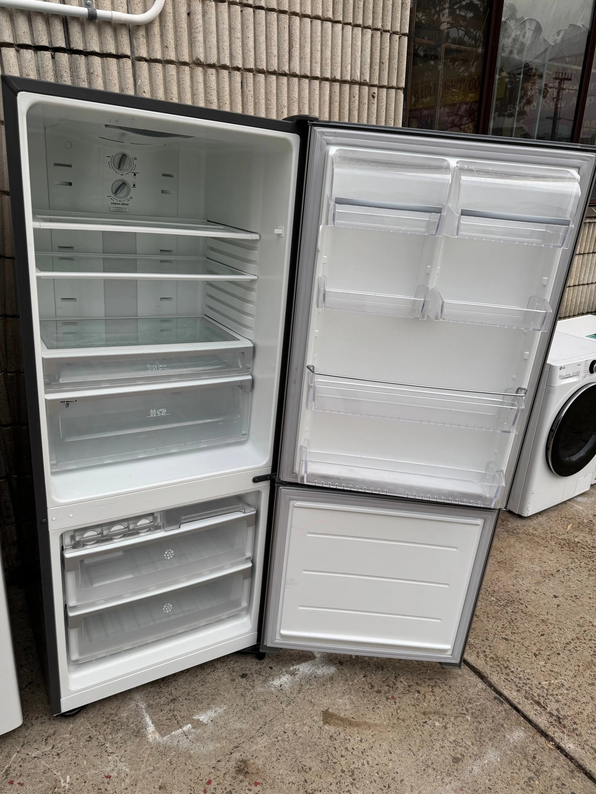 Refurbished Electrolux 430 ltr fridge freezer | SYDNEY