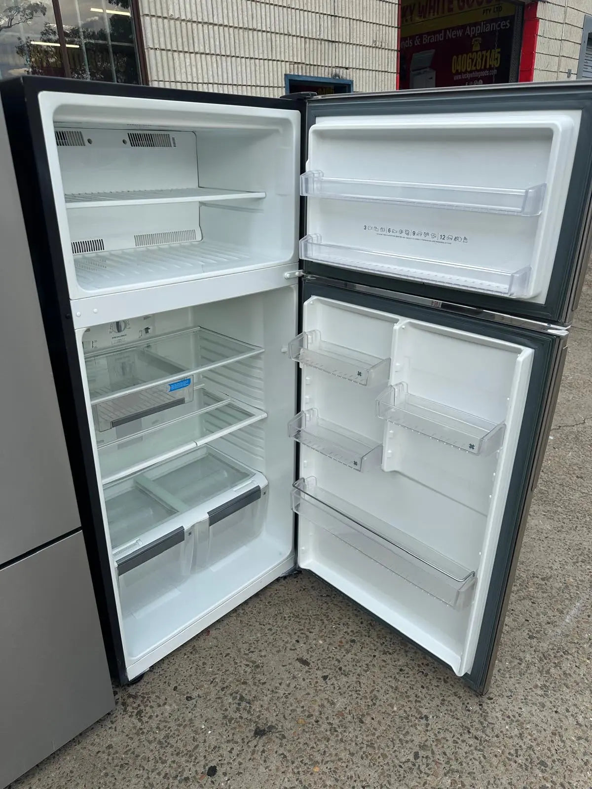 Refurbished Electrolux 520L Fridge Freezer | SYDNEY