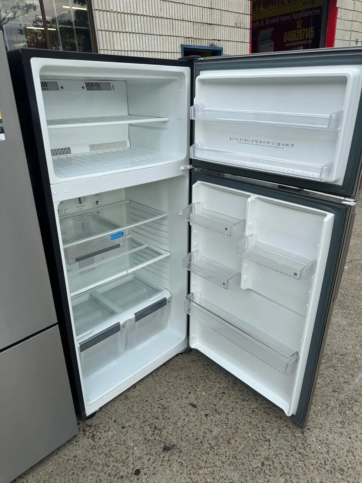 Refurbished Electrolux 520L Fridge Freezer | SYDNEY