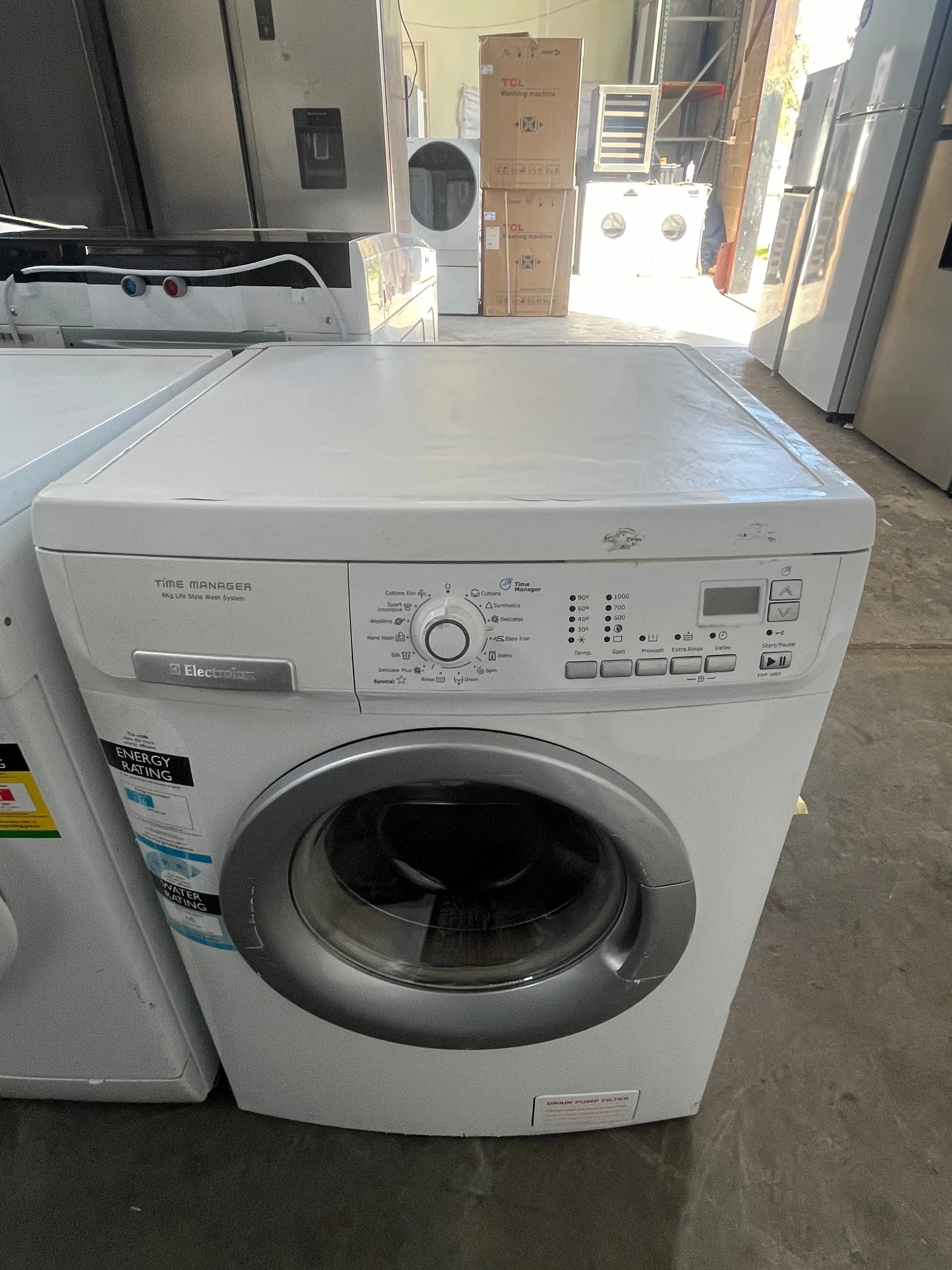 Refurbished Electrolux 6.5kg front loader washer | ADELAIDE