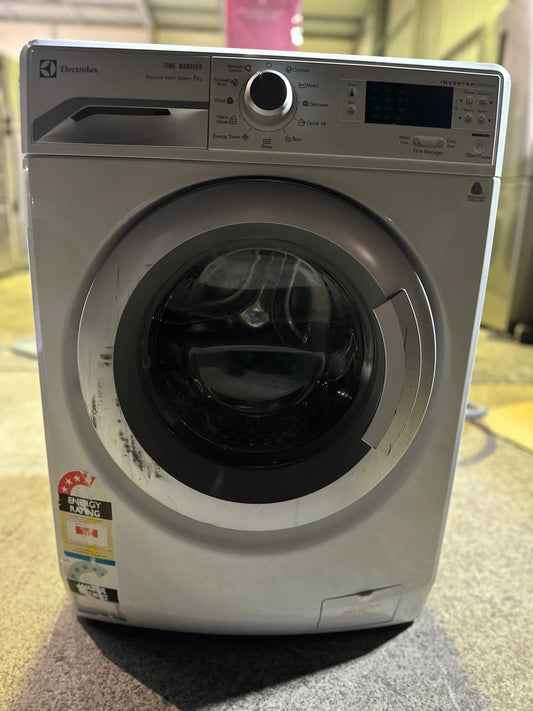 Refurbished Electrolux 7 KGS washing machine | BRISBANE