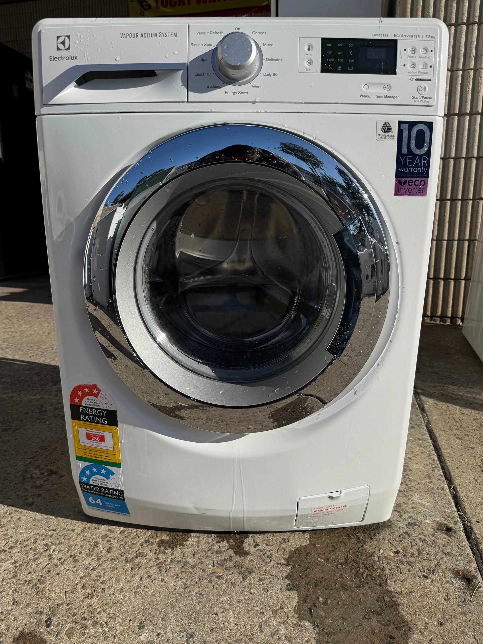 Refurbished Electrolux 7.5 kgs washing machine | SYDNEY