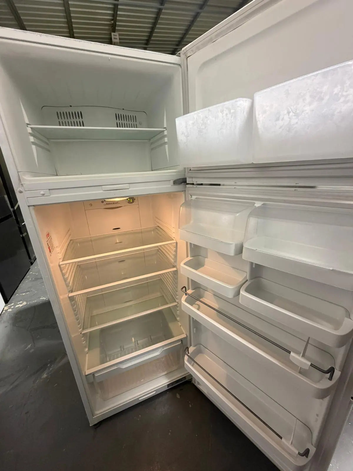 Refurbished Fisher & Paykel 411L Top Mount Fridge Freezer | BRISBANE