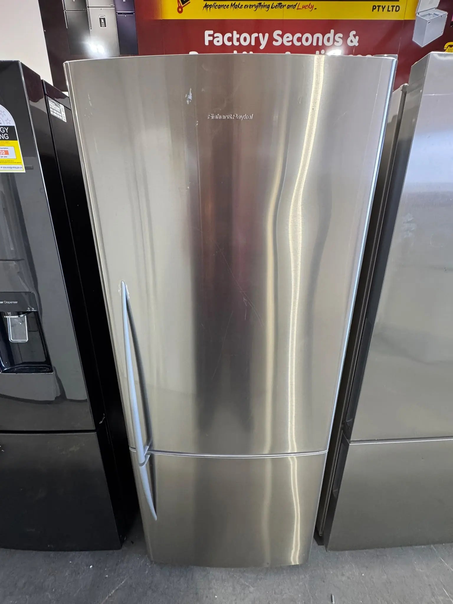 Refurbished Fisher & Paykel 442L Bottom Mount Fridge Freezer | PERTH