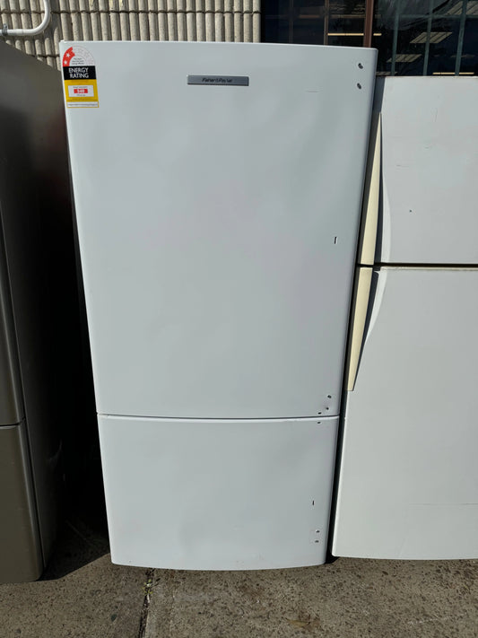 Refurbished Fisher & Paykel 522 litres fridge freezer | SYDNEY