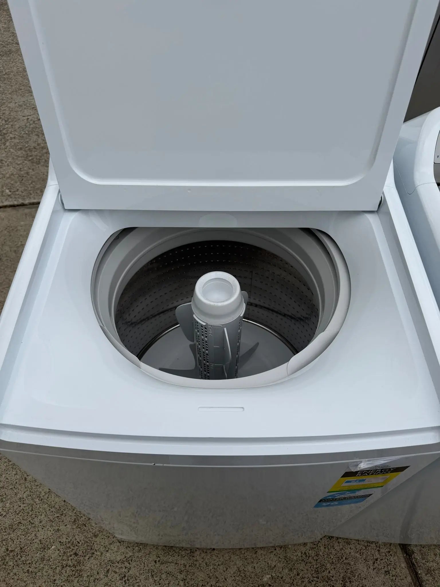 Refurbished Fisher & Paykel 8.5kg Top Load Washing Machine | BRISBANE