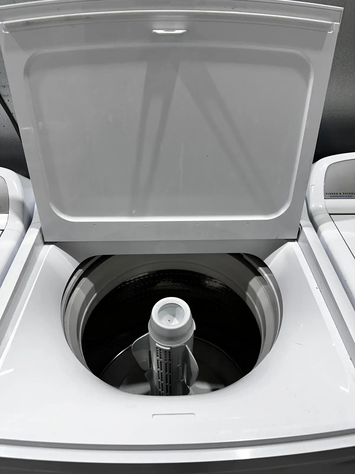 Refurbished Fisher & Paykel 8kg Top Load Washer | ADELAIDE