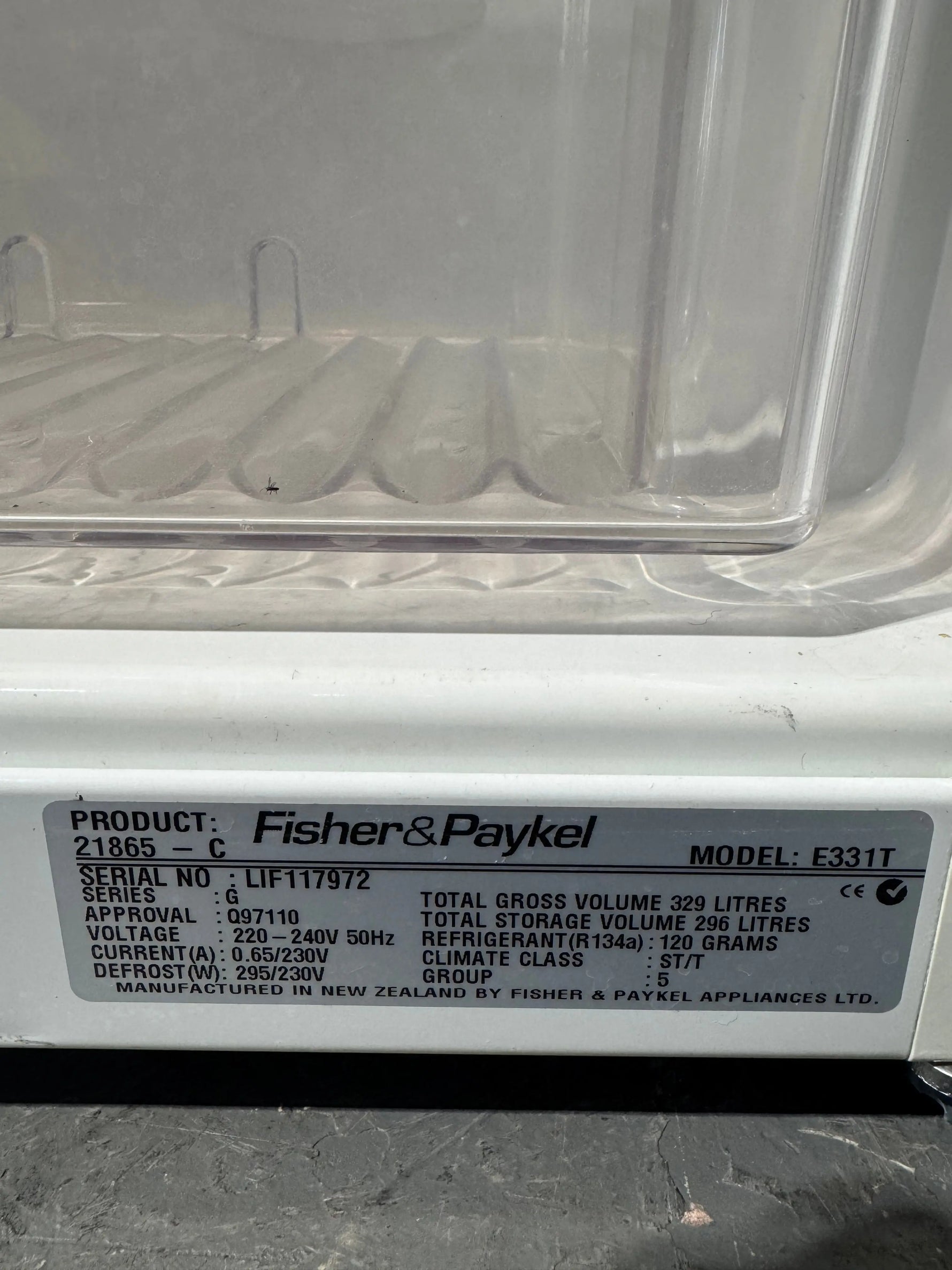 Refurbished Fisher & Paykel E331T 329L Top Mount Fridge Freezer