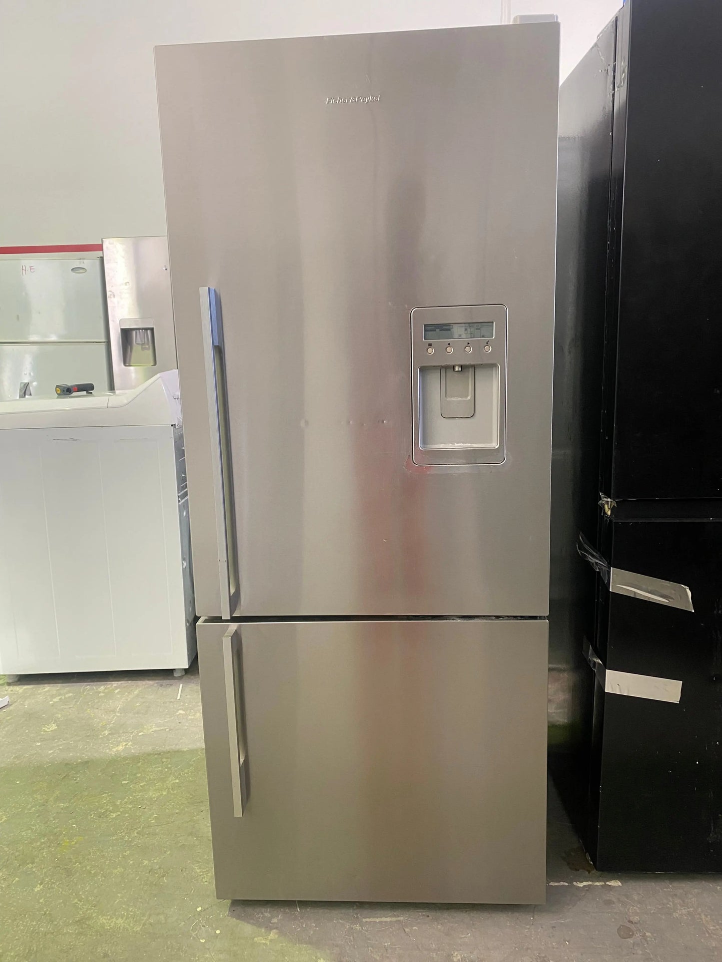 Refurbished Fisher and Paykel 447  Litres Fridge Freezer | PERTH