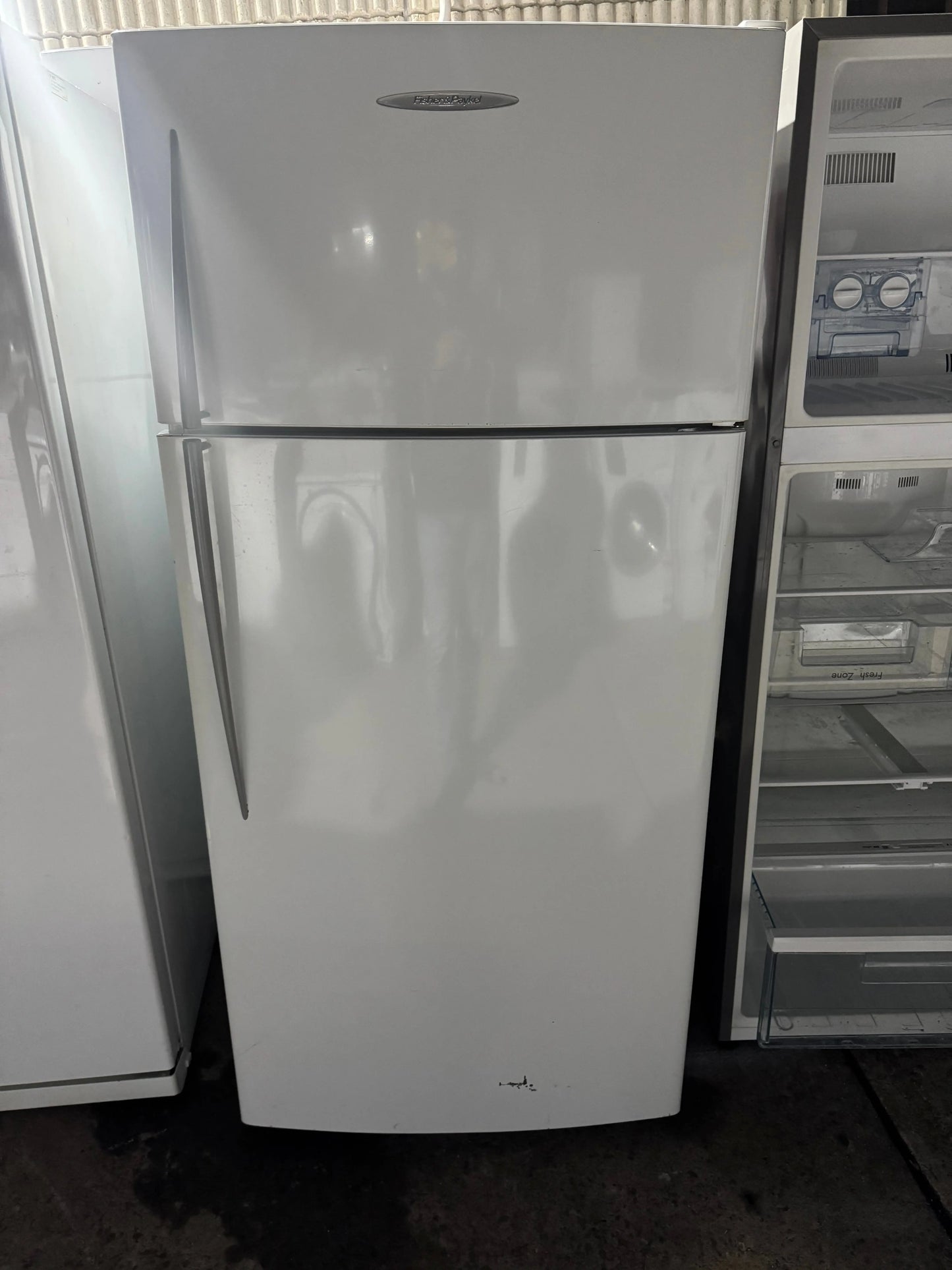 Refurbished Fisher and Paykel 519L Fridge Freezer | SYDNEY