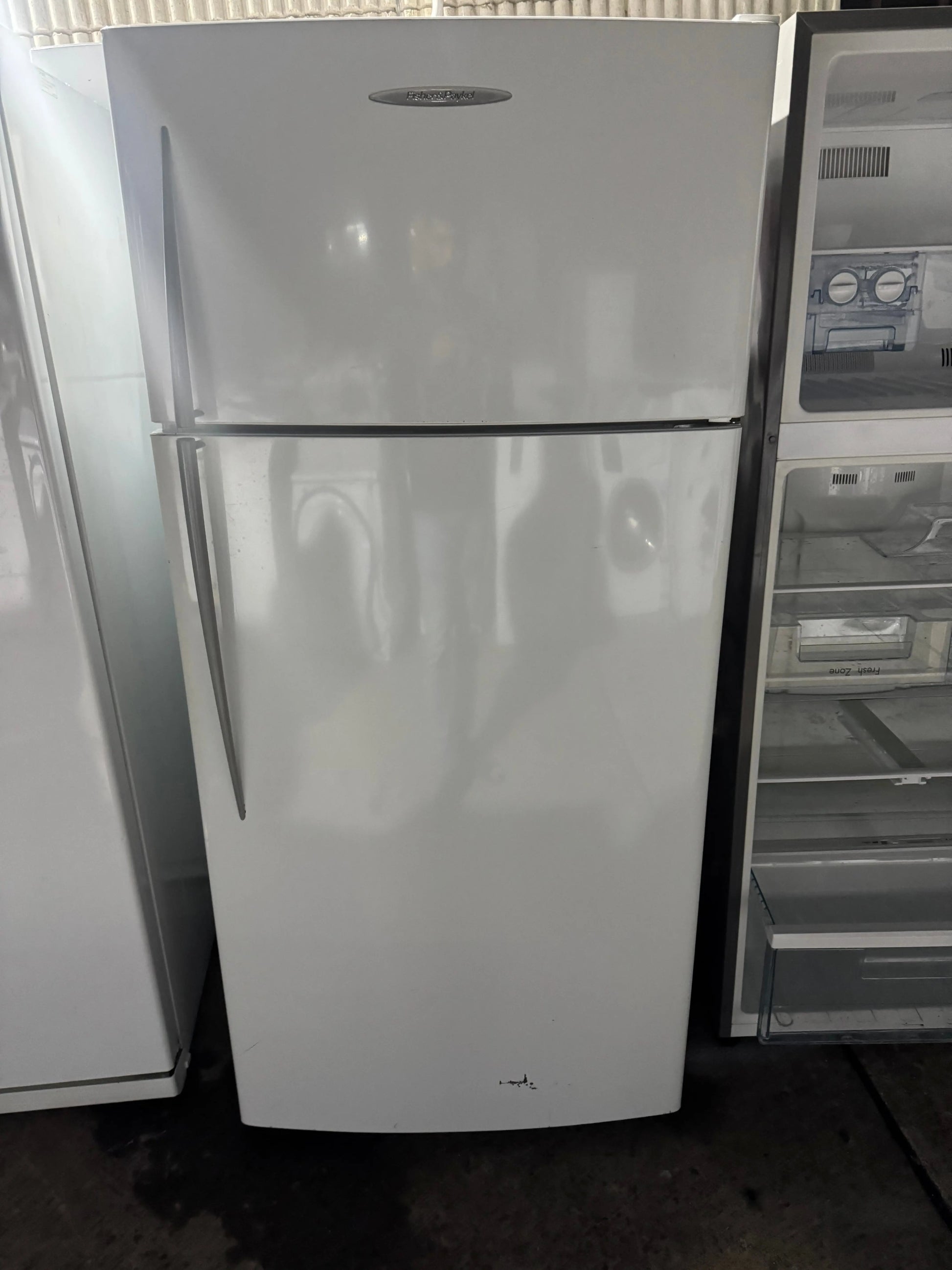 Refurbished Fisher and Paykel 519L Fridge Freezer | SYDNEY